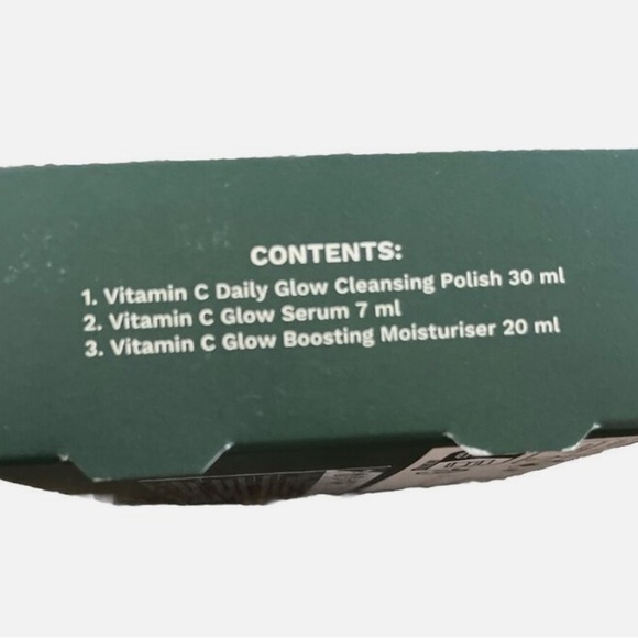 NEW!! Glow Hard Vitamin C Skincare Starter Kit - Picture 3 of 5